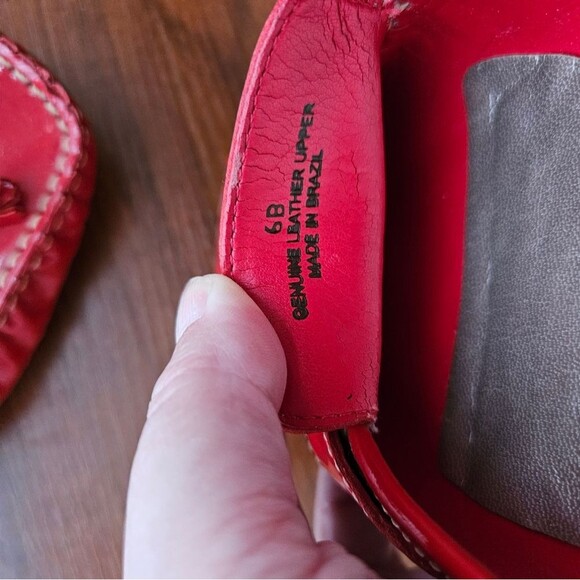 Talbots Slip On Loafers Women's Size 6 Patent Leather Cherry Red Shoes EUC - Picture 3 of 6